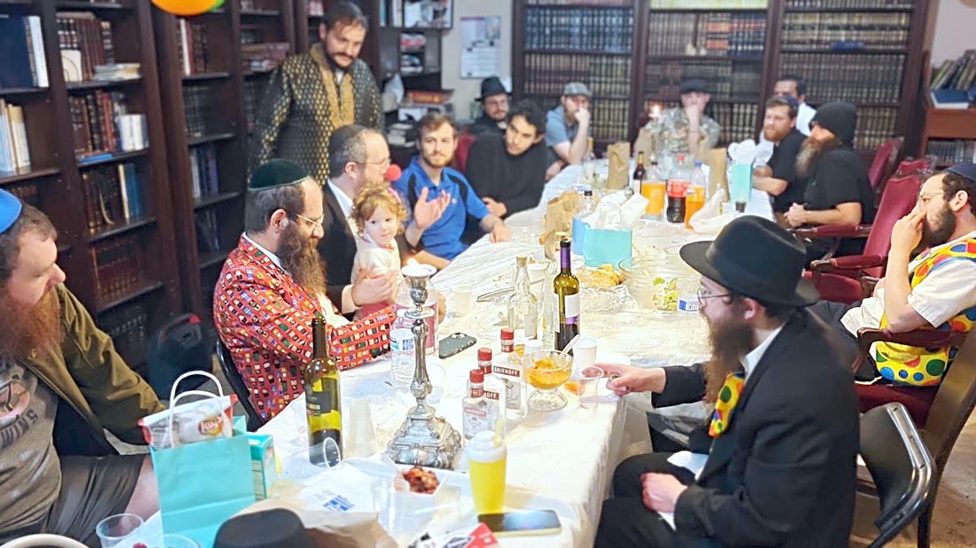 The Shabbos table